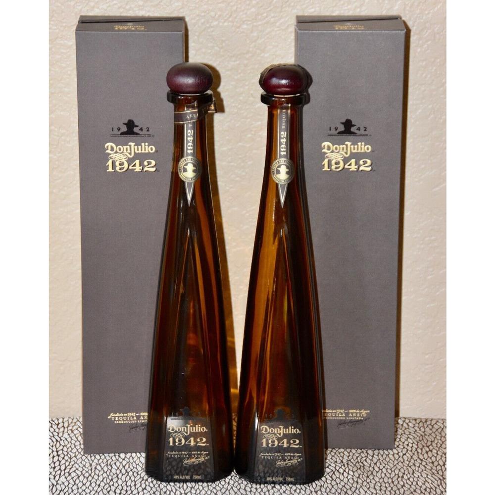 Limited Edition Empty Tequila Anejo DON JULIO 1942 750 ml Bottle 2pc Set Decor